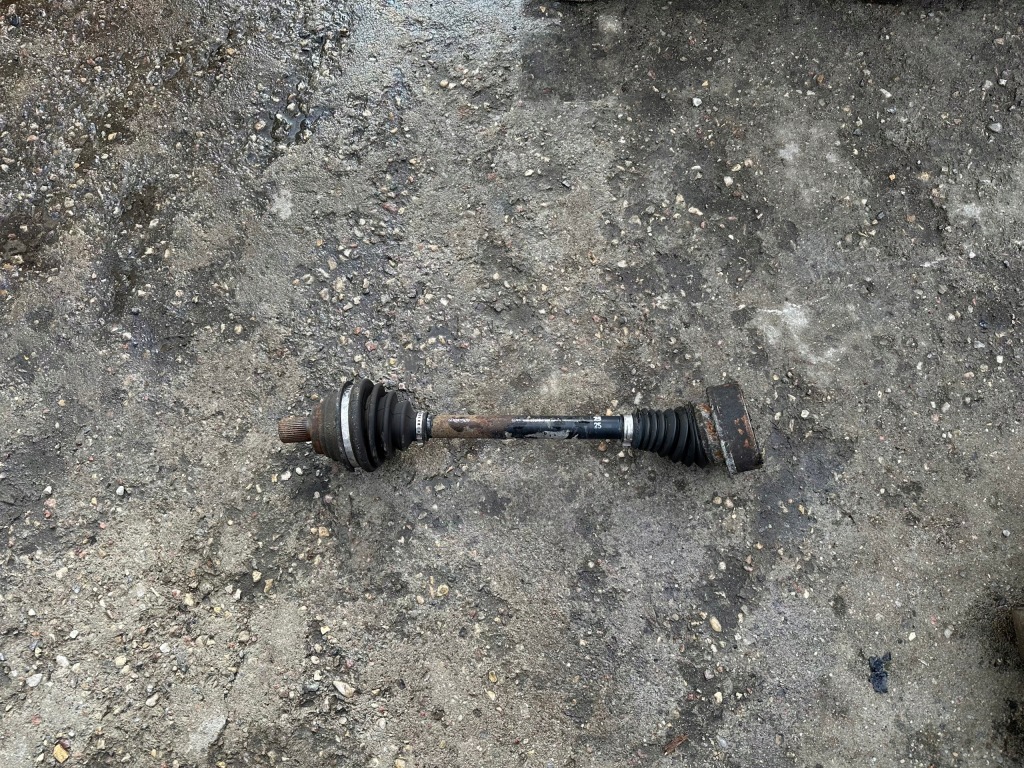 фото №1, Audi seat skoda vw приводной вал левая a3 leon ii golf 1.9