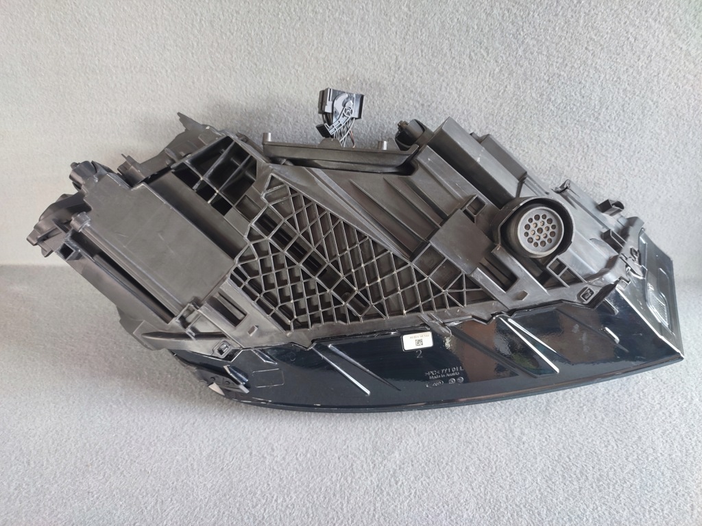 Audi q7 4m0 фара передня ліва перед full led 4m0941033 Ціна