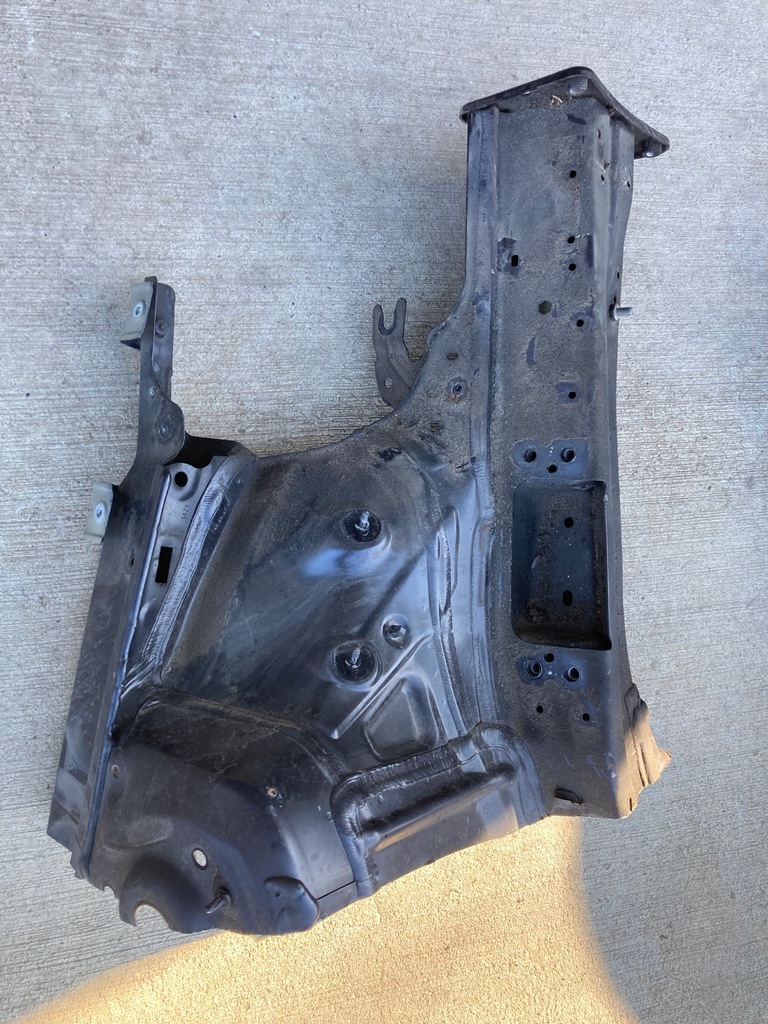 фото №1, Чверть лонжерон ліва перед vw passat b8 lc9x