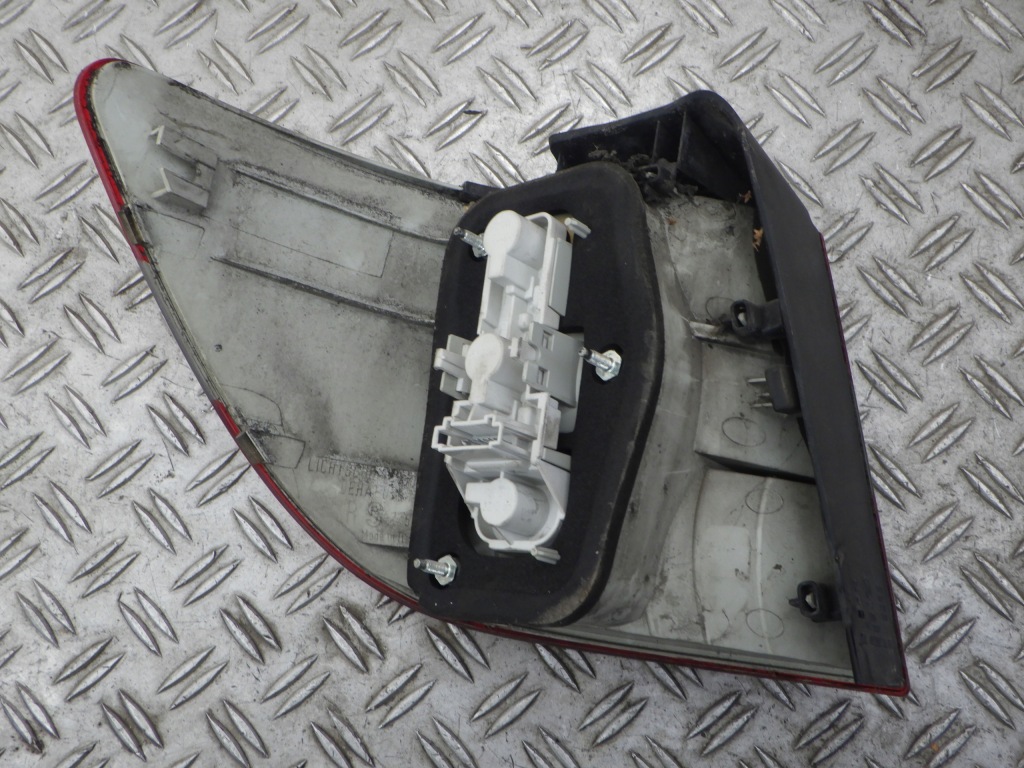 фото №4, Лампа права задня задня mercedes w245