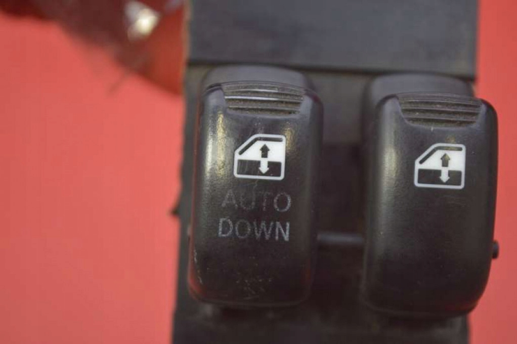 фото №9, Панель управление окон eu 93570-26100 hyundai santa fe 1 i 00-04