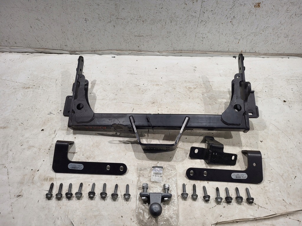 фото №1, Hak буксировочный renault master 511601915r