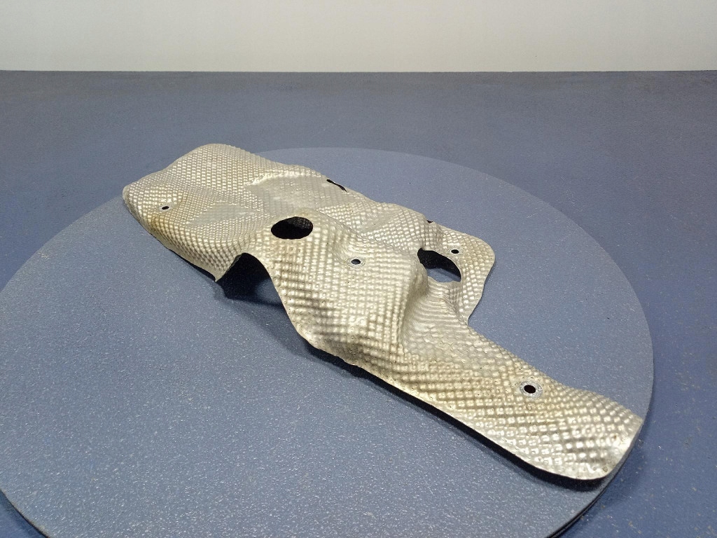 Porsche cayenne 3 9y накладка теплова відсік двигуна 100094240 Недорого