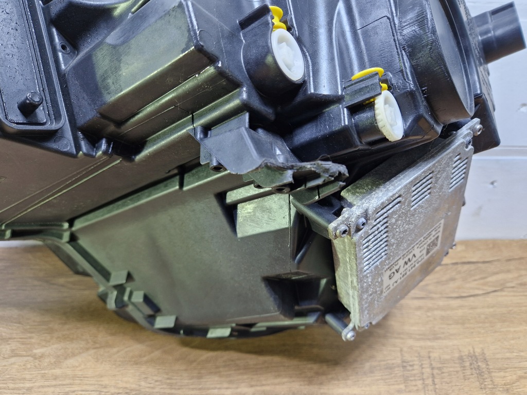 фото №8, Skoda karoq лампа перед передняя правая led 57b941016d