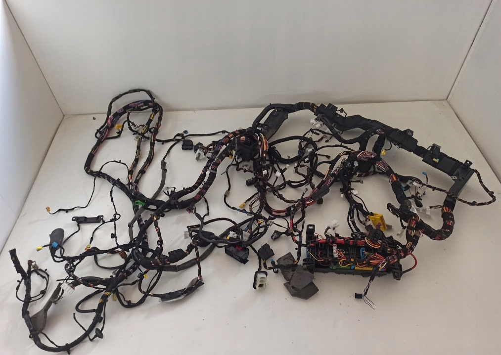 фото №1, Infiniti q30 электропроводка салона кабины 2.2 cdi 15r 24bmb5df0b
