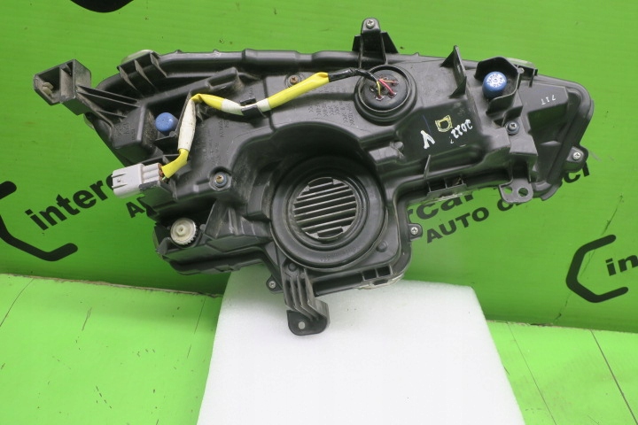 фото №5, Toyota prius prime противотуманная фара левый led