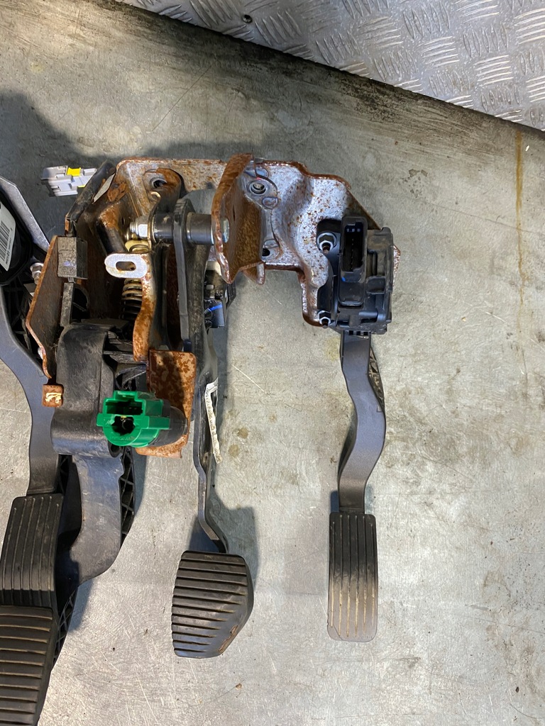 фото №5, Педали тормоза citroen c3 ds3 cactus peugoet 208