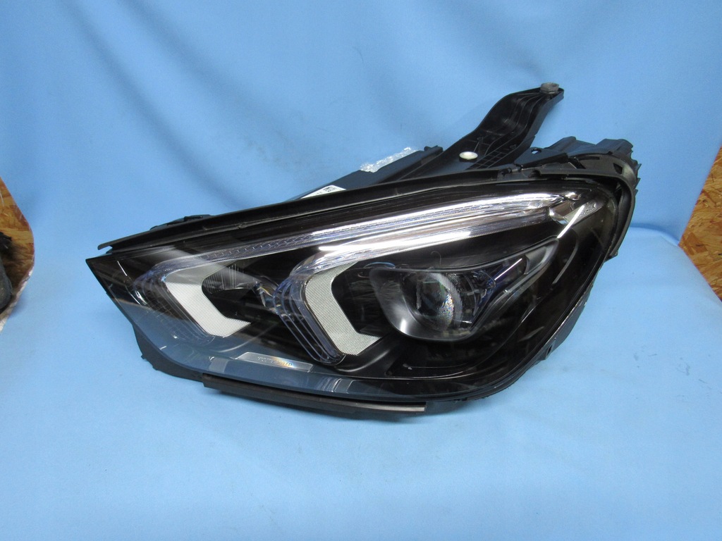 фото №1, Ліва mercedes w167 a167 gle multibeam ідеальний стан europa1