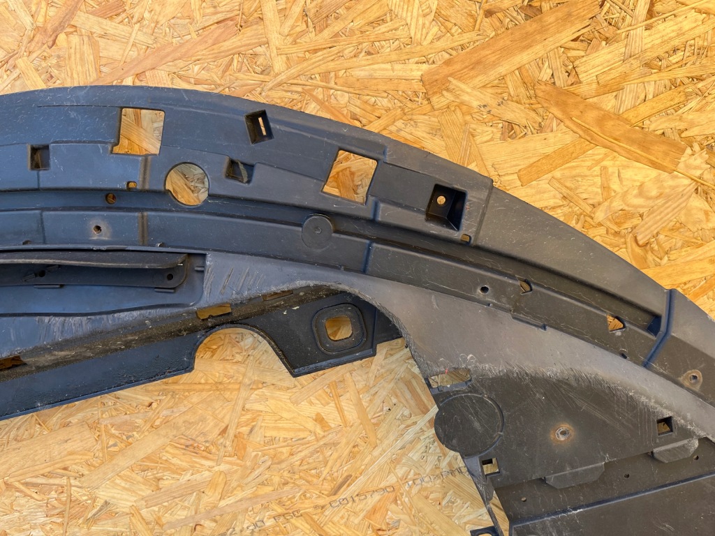 Volvo s60 v60 10- плита накладка под бампер с Разборки