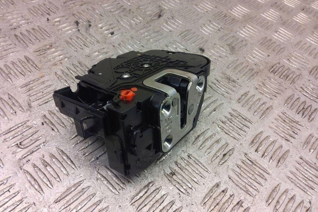 фото №10, Замок задніх правих двері hyundai i40 cw vf a045035 1.68l дизель 100kw