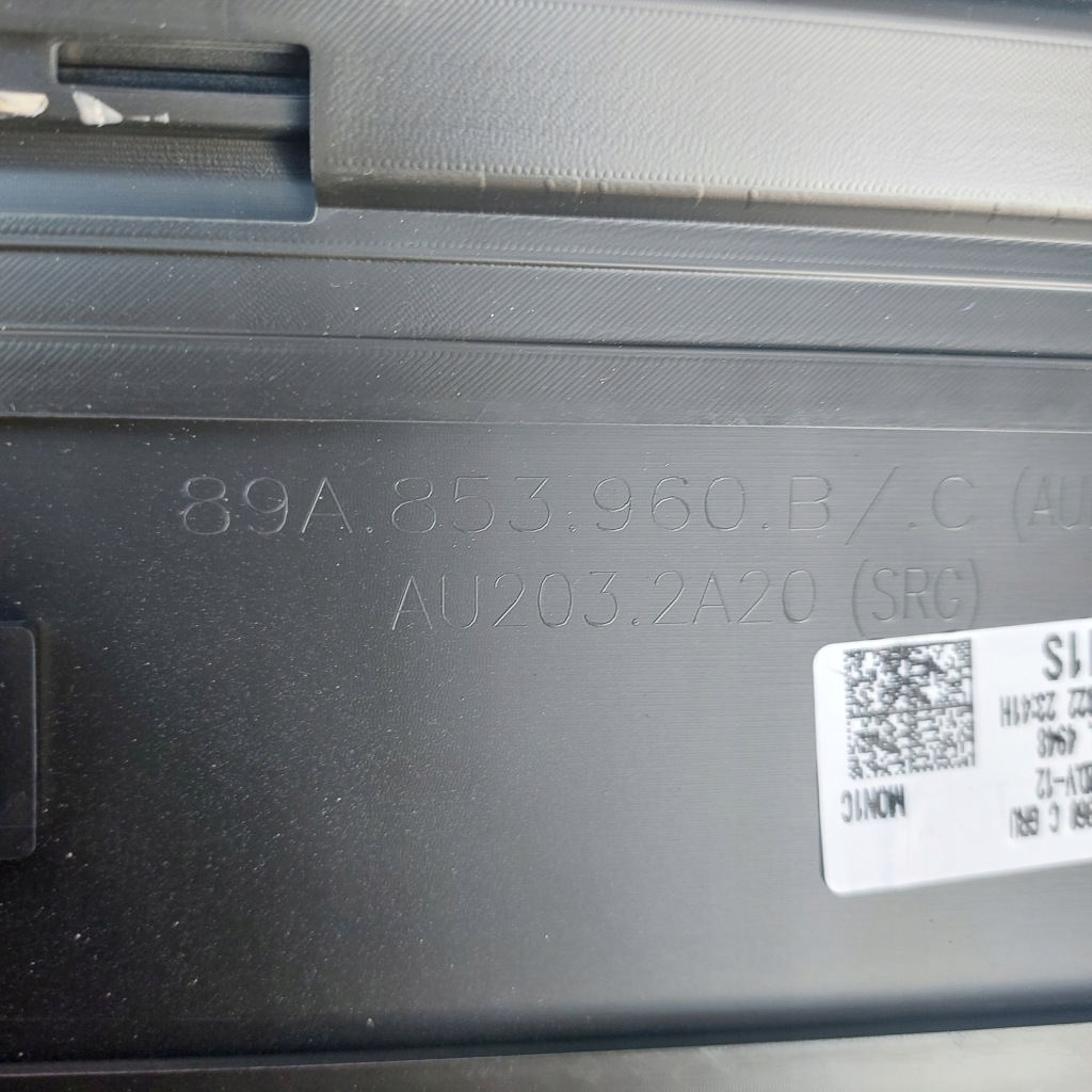 фото №11, Audi q4 e tron 89a853960b молдинг права перед оригінальний номер