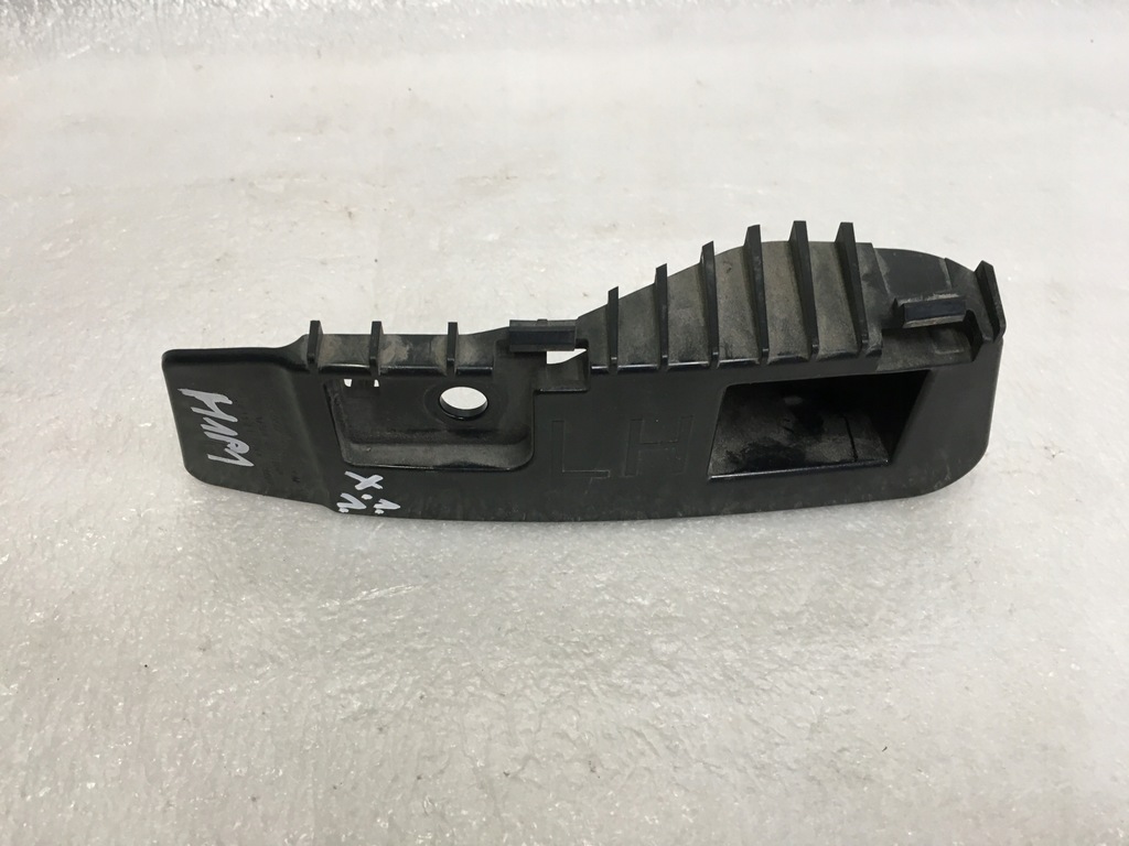 фото №1, Tesla model 3 направляющая бампера левый задняя 1083992-00-d