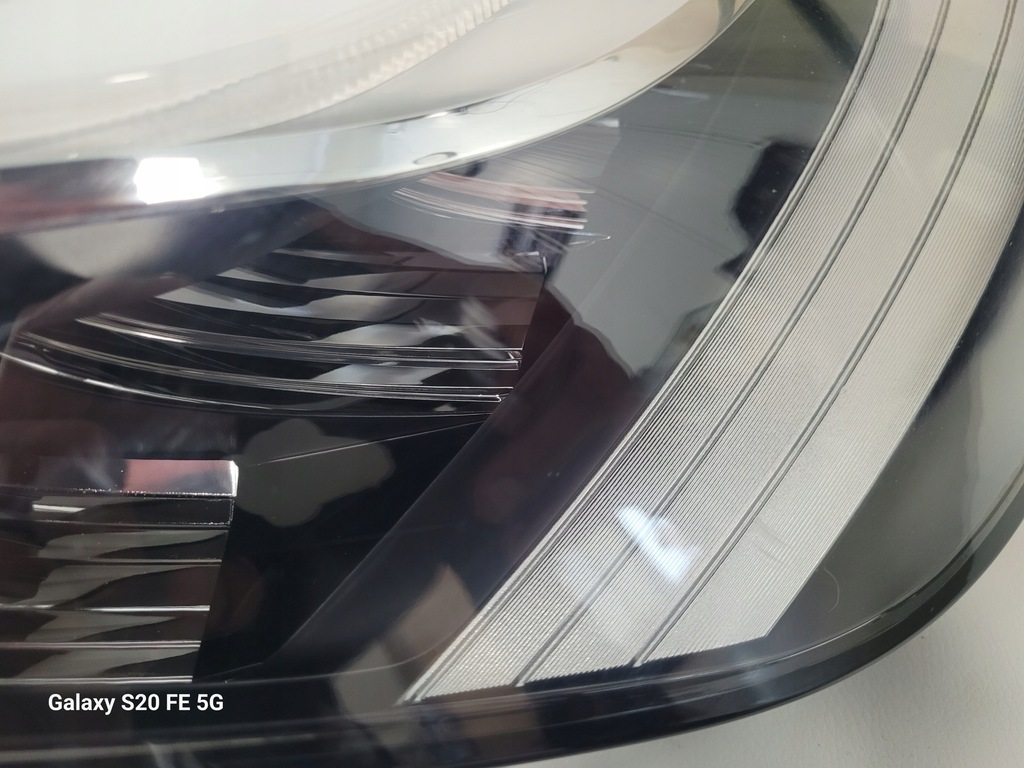 фото №10, Tesla 3 model 3 лампа правая перед передняя full led 1077376-50-b