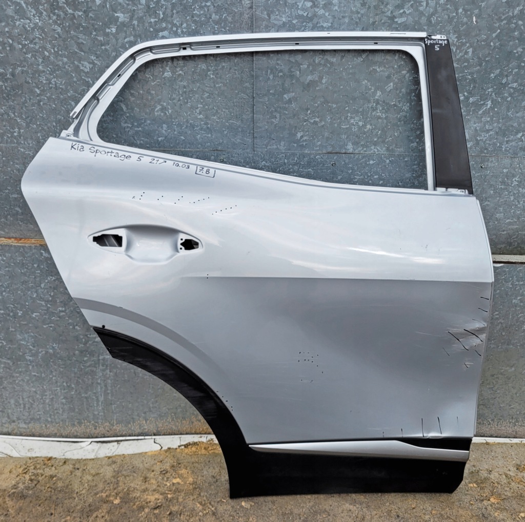 Купити Двері задні праве задній kia sportage 5 2021-