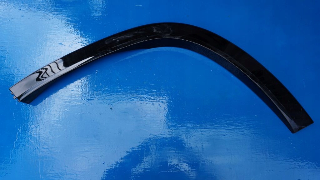 фото №1, Mercedes gls 167 x167 amg a1678842200 молдинг крыла левая перед оригинальный номер