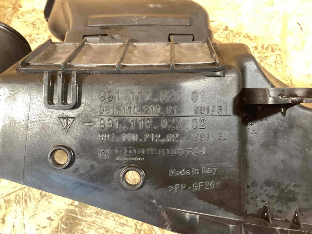 фото №8, Корпус фільтра повітря porsche 911 991 99111002202