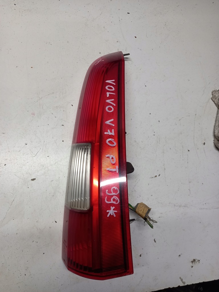 фото №1, Лампа задняя правая задняя правый volvo v70 ii