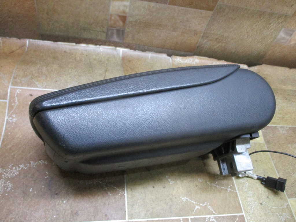 фото №4, Підлокітник audi a6 c6 czarna шкіра