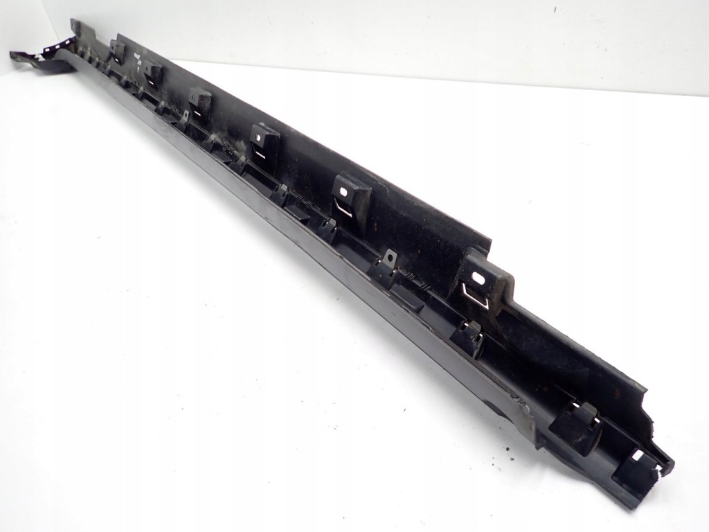 Накладка  защита порога  порог правая vw passat b8 3g9 alltrack 3g9853856 Оригинал
