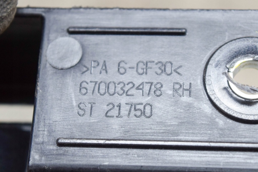 фото №6, Maserati levante suv m161 права сторона захист бічна передній кронштейн 67003