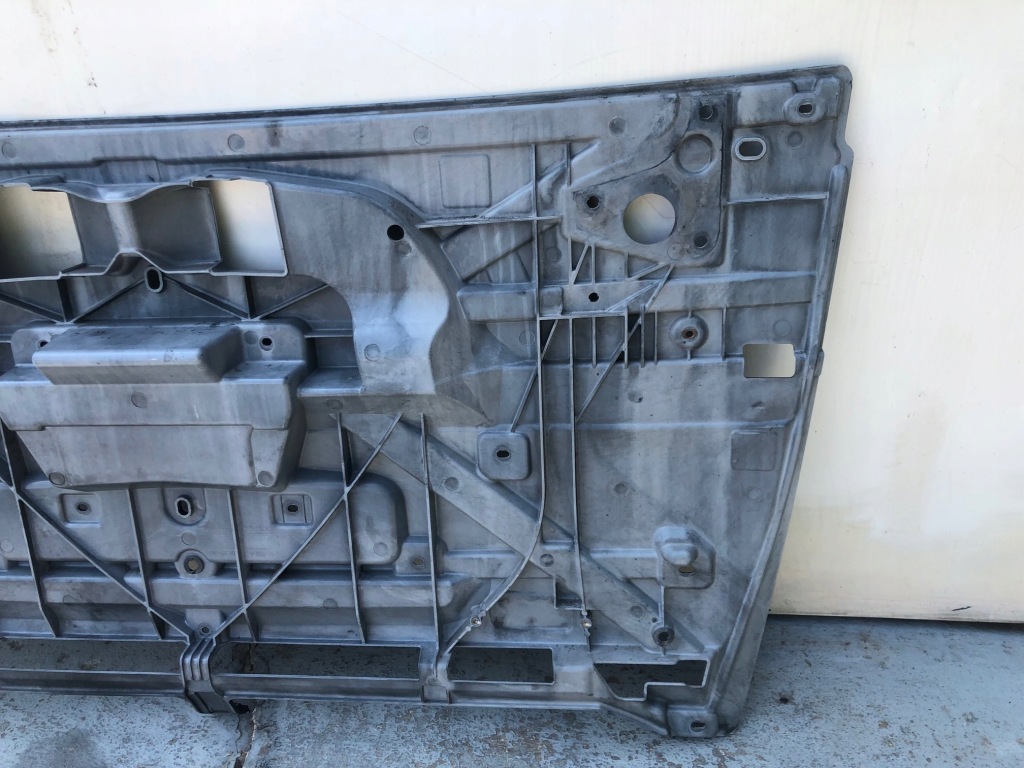 Daf 106 рестайлинг  решётка радиатора каркас накладка оригинал 1835730 Киев