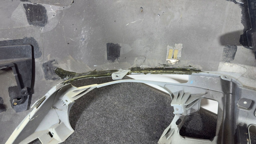 Ferrari roma spider f169 бампер задний  задний полный хороший Оригинал