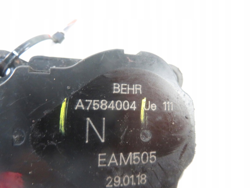 фото №1, Моторчик крышка обдув volvo fh ii a7584004