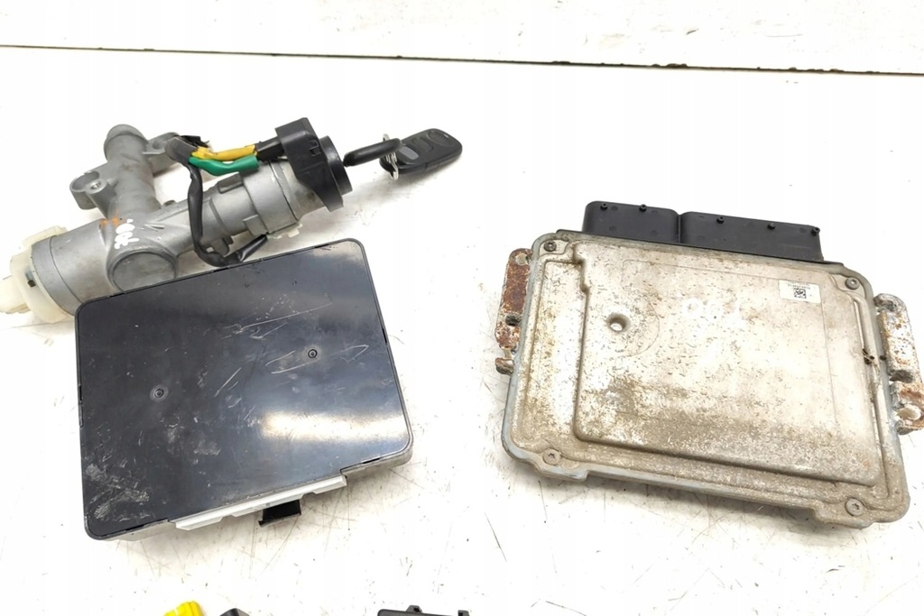 фото №11, Комплект зажигания hyundai sonata v nf 0281012973 2.0l дизель 103kw 2006