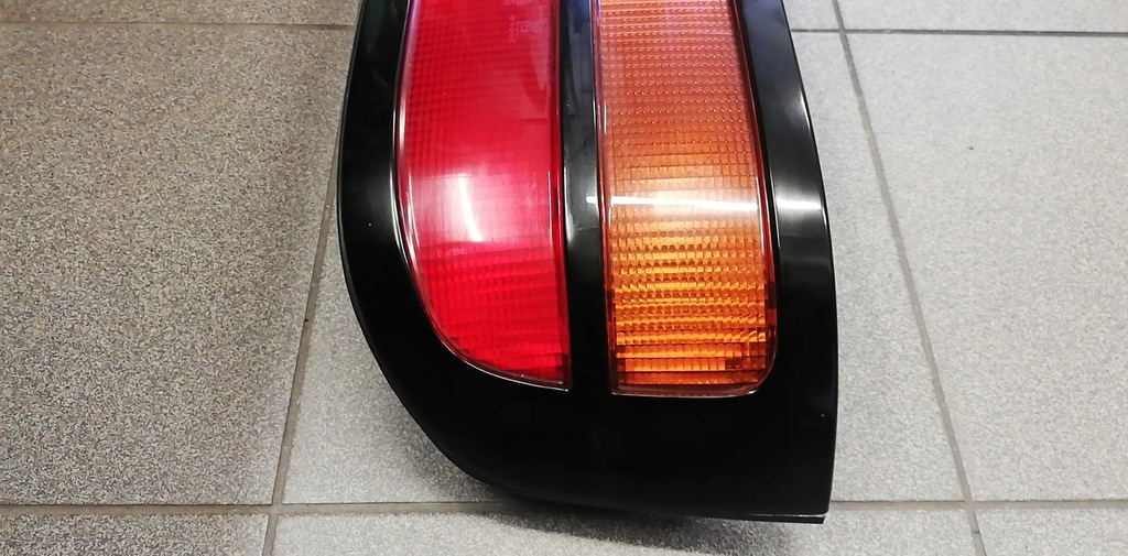 фото №5, Mazda rx-7 лампа задня ліва nowa оригінал 220-61208