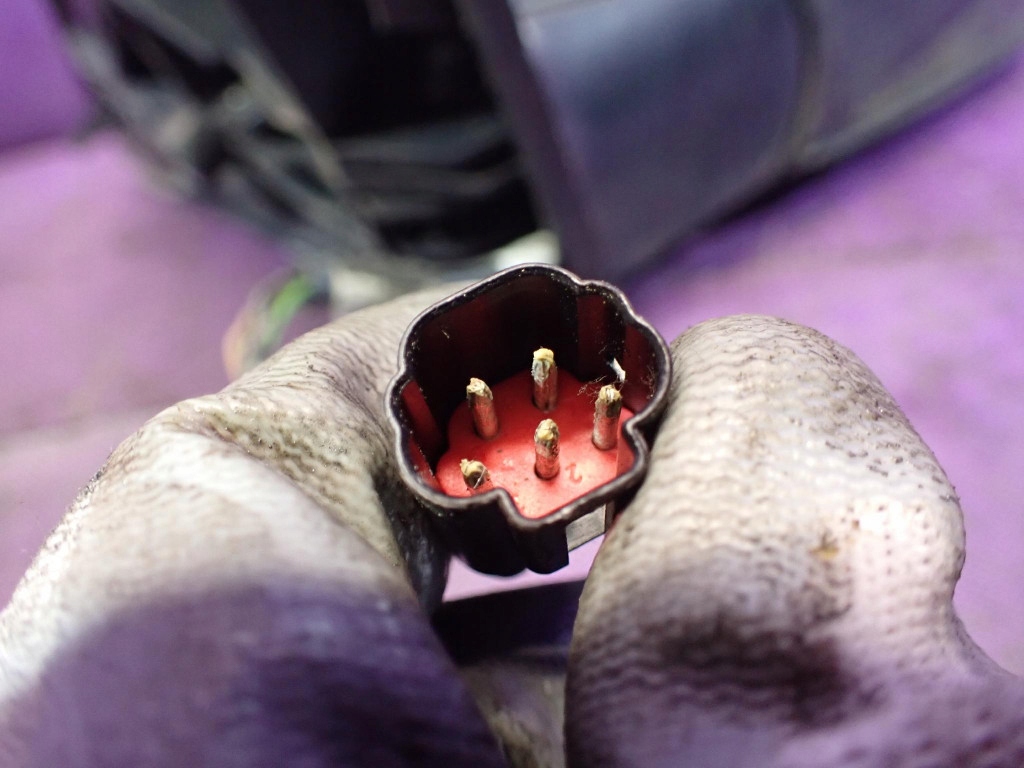 фото №8, Ford focus i mk1 sedan 01-07 lift зеркало левая электрический e2 5 pin