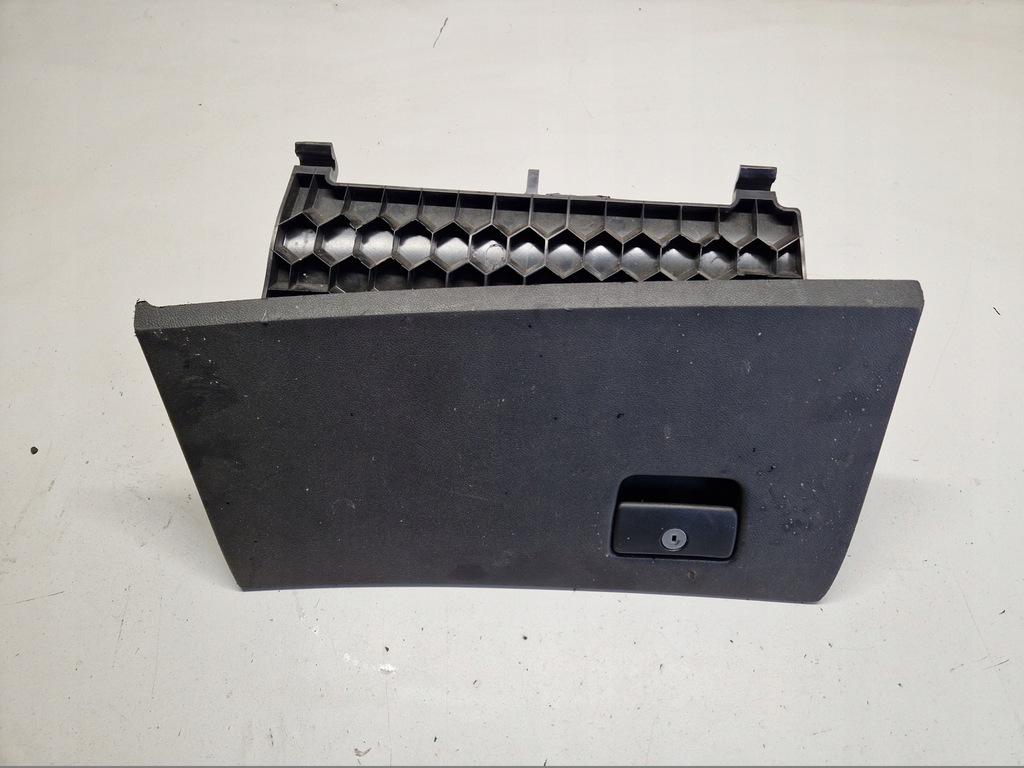 фото №1, Camaro ss 2014 бардачок пассажира 22943366