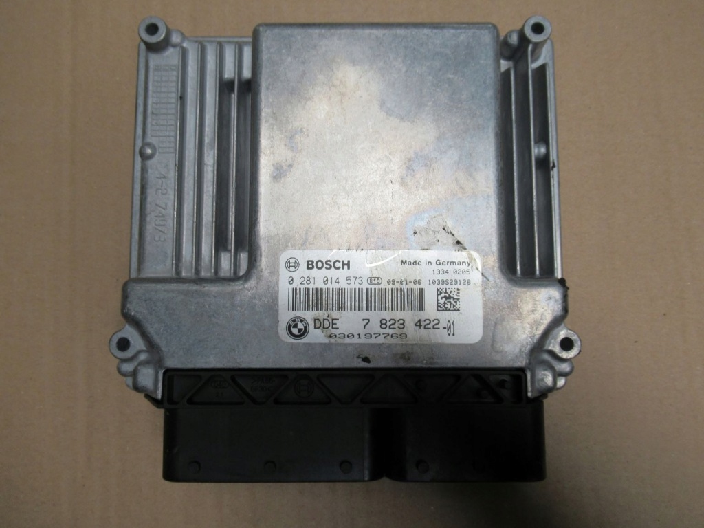 фото №1, Блок управления бортовой компьютер двигатель bmw e90 2.0d n47 7823422