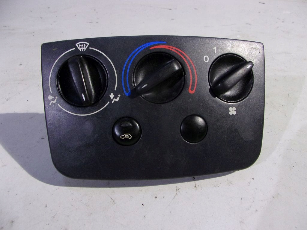 фото №1, Ford courier панель керування обдув