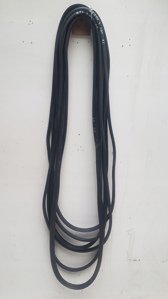 фото №1, Прокладка кузовная дверь багажника mazda 3 iii