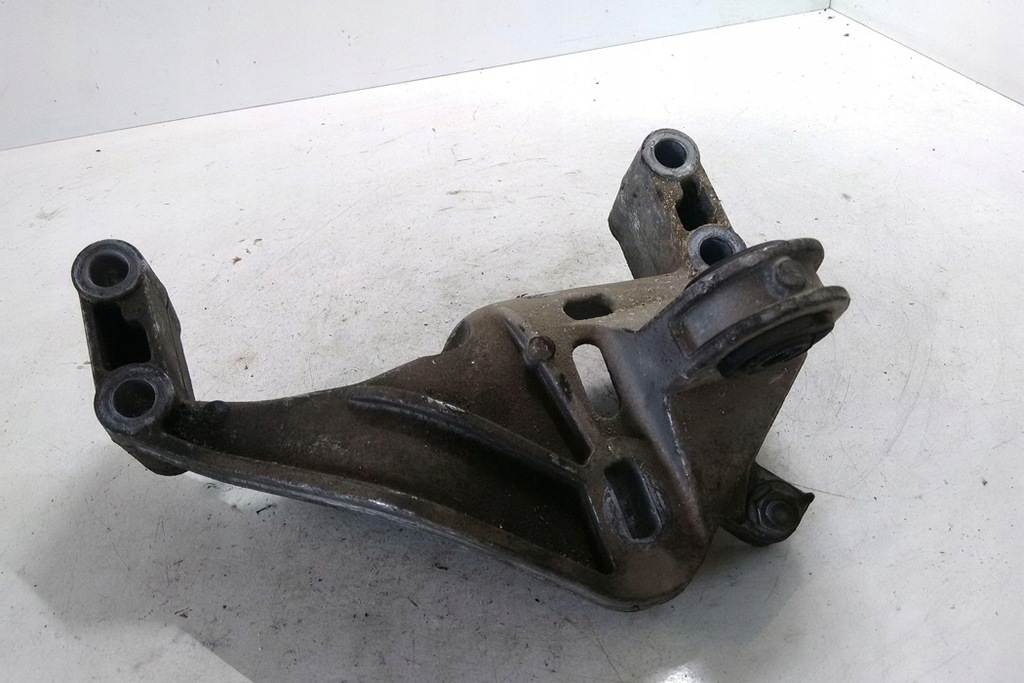 фото №3, Левая кронштейн двигателя mini cooper r50, r53 151449002 1.6l бензиновый 2001