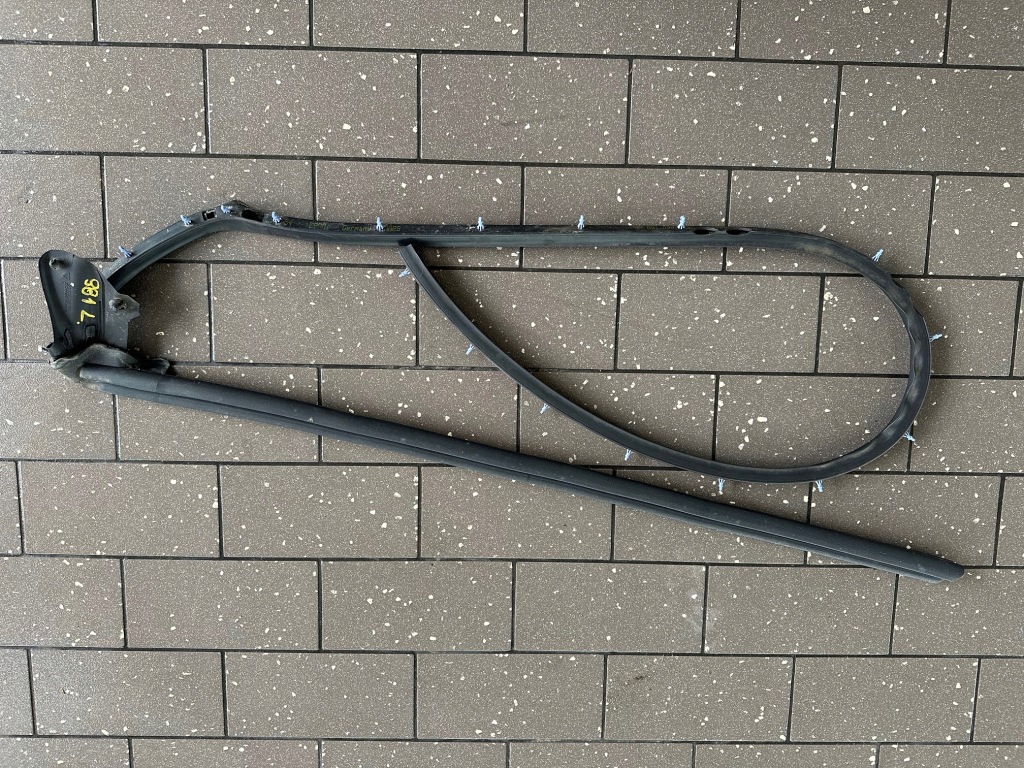 фото №1, Прокладка дверь левая porsche boxster cayman 981 с дверь