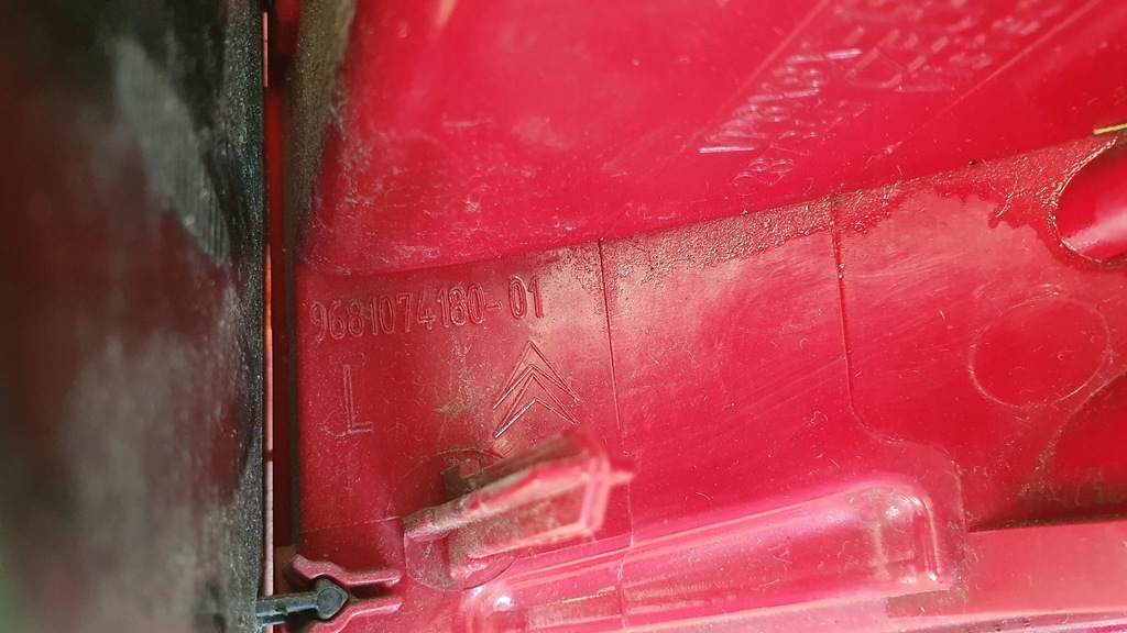 фото №9, Citroen c5 iii kombi 08-лампа задняя левая led org