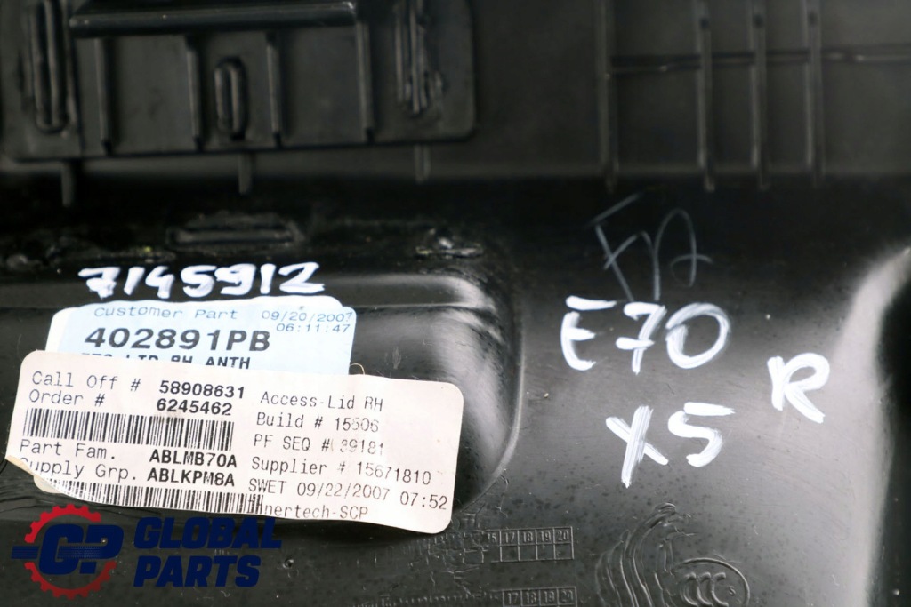 Купить Bmw x5 e70 карка обивка багажника правый  чёрный