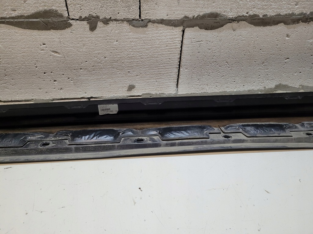 фото №9, Porsche panamera 971 gts молдинг порог правая cała