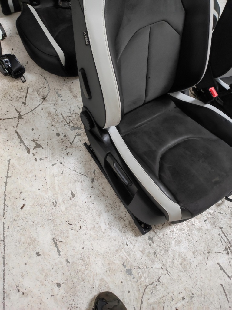 фото №8, Салон сидіння заднє сидіння обшивки оббивка leon iii 3 5f cupra hb