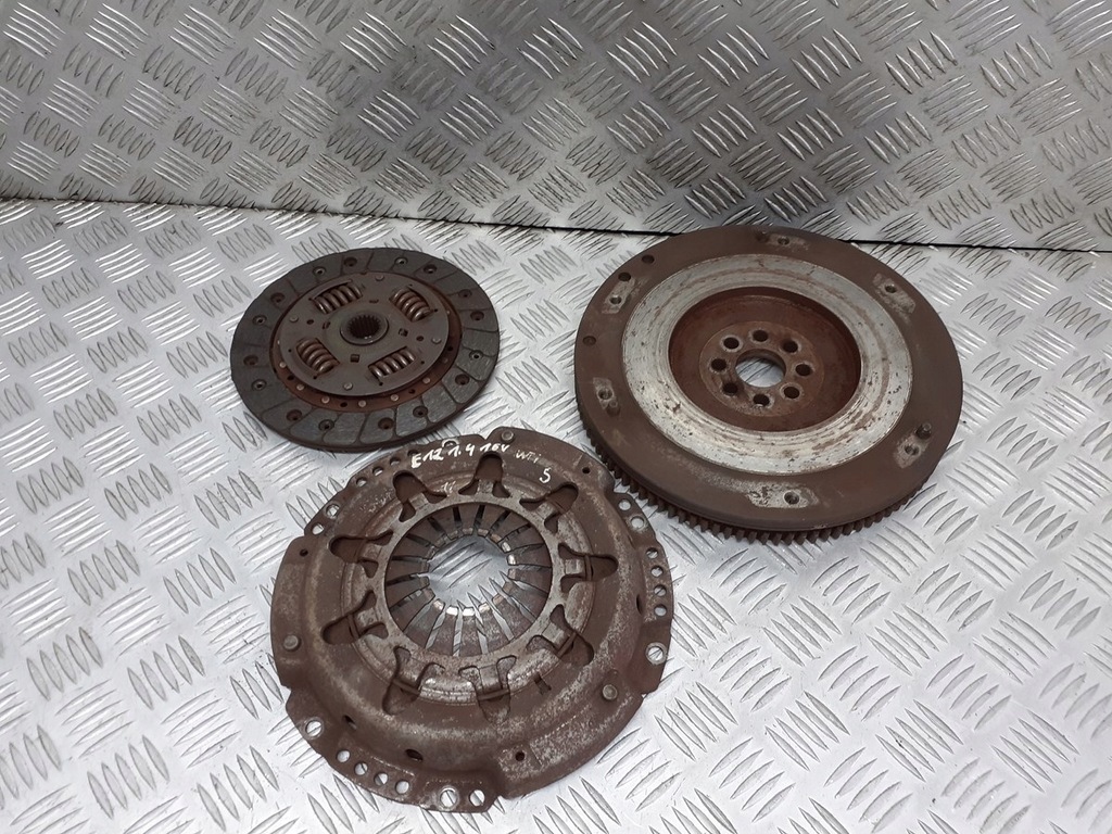 фото №1, Сцепление полный toyota corolla e12 1.4 vvti