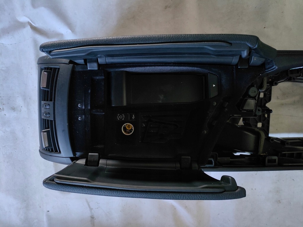 фото №9, Bmw f10 тунель підлокітник europa