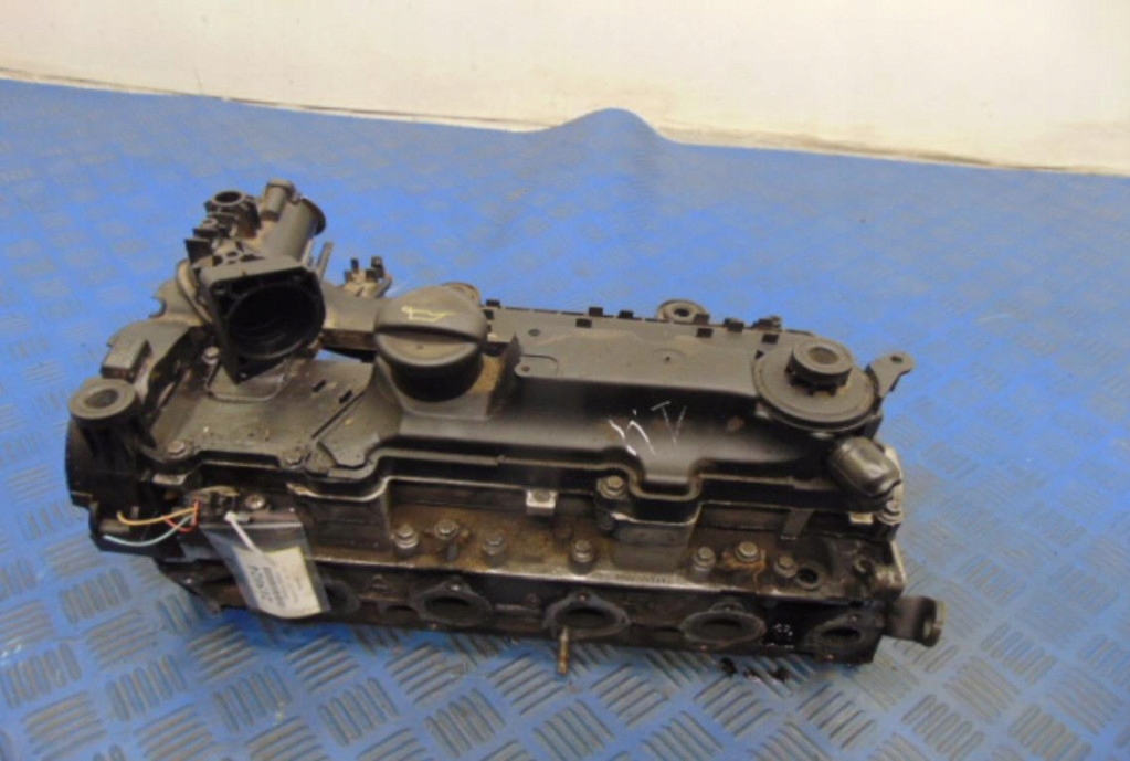 Peugeot 307 1.4hdi головка двигуна 9643477110 Оригінал