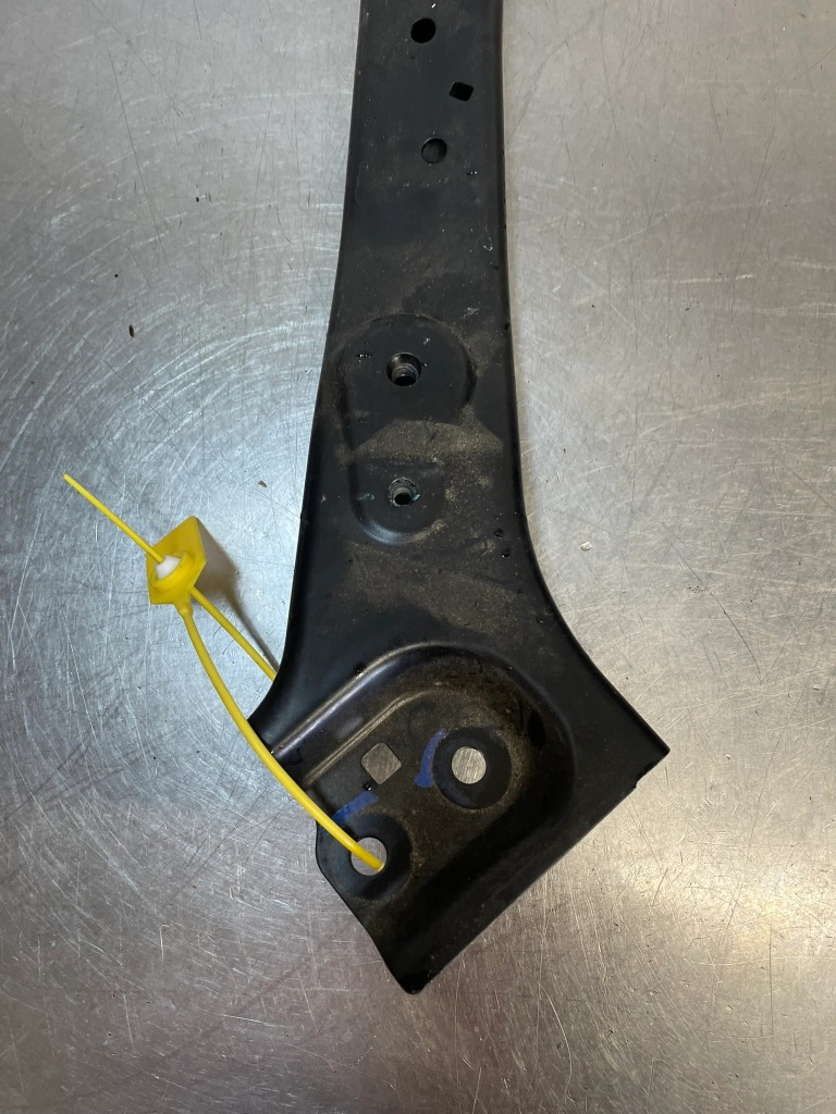 Кронштейн поперечина renault austral rafale 625133844r Цена