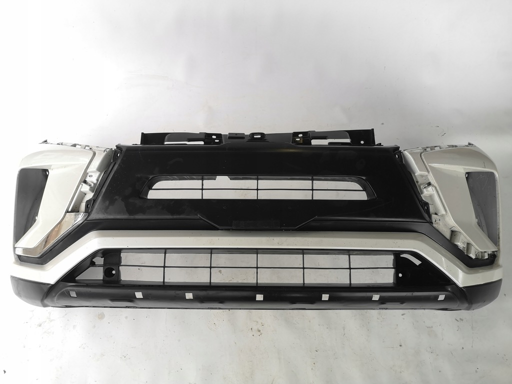 фото №1, Mitsubishi eclipse cross- бампер перед хром