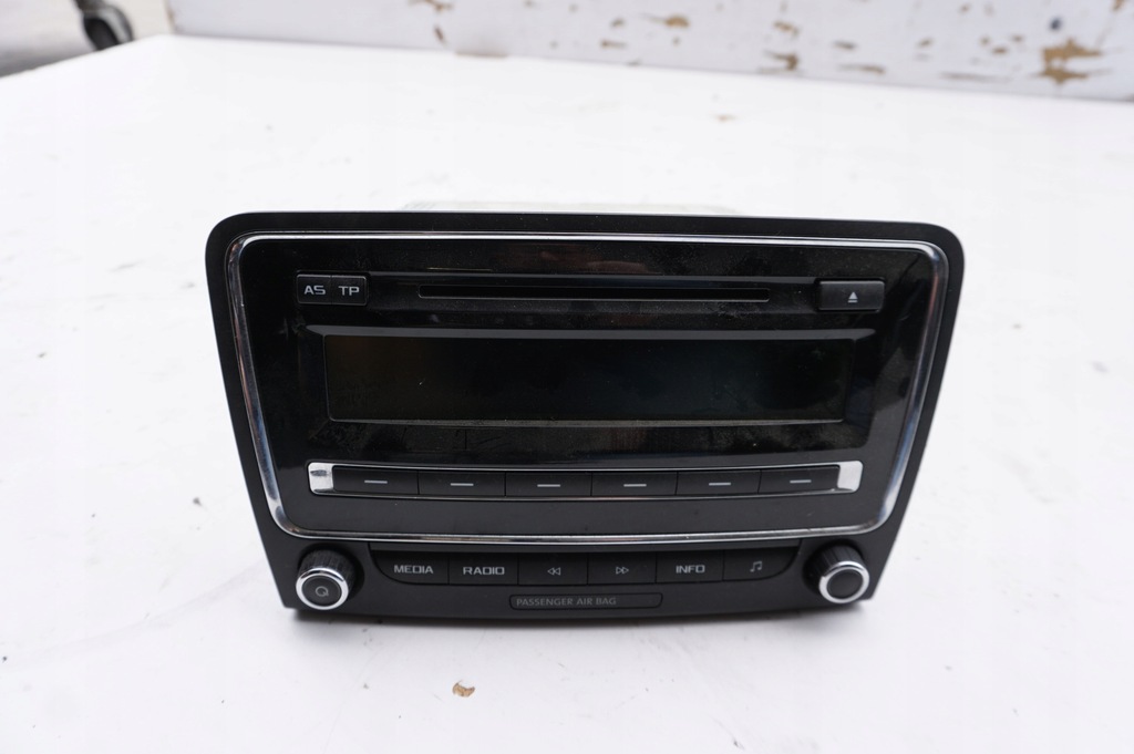 фото №1, Радио cd skoda octavia 3t0035161k