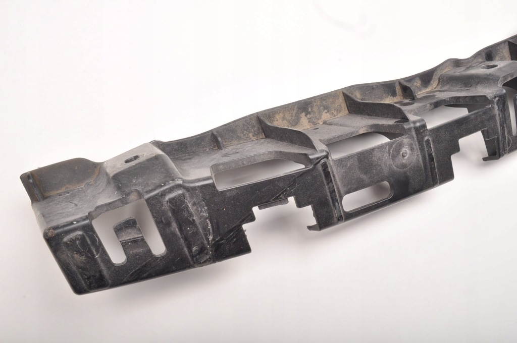 Porsche cayenne 9y0 напрямна бампера задня задній середина 95b807863a Зі Шроту