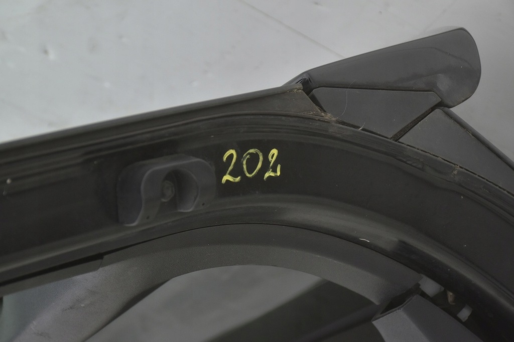 фото №13, Крышка багажника задняя багажника toyota prius iii w3 202