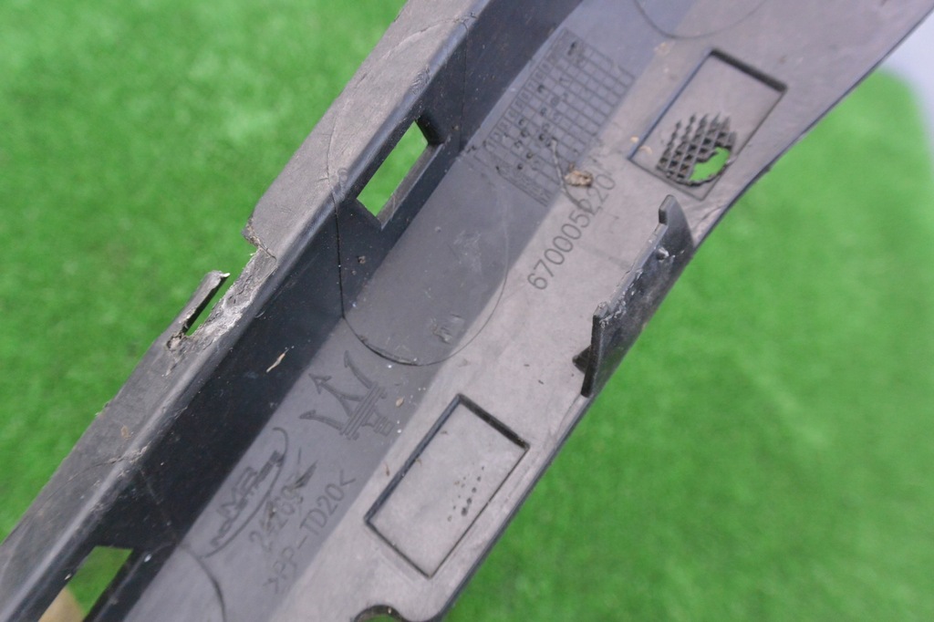 фото №10, Направляющая pod фара перед молдинг maserati ghibli iii