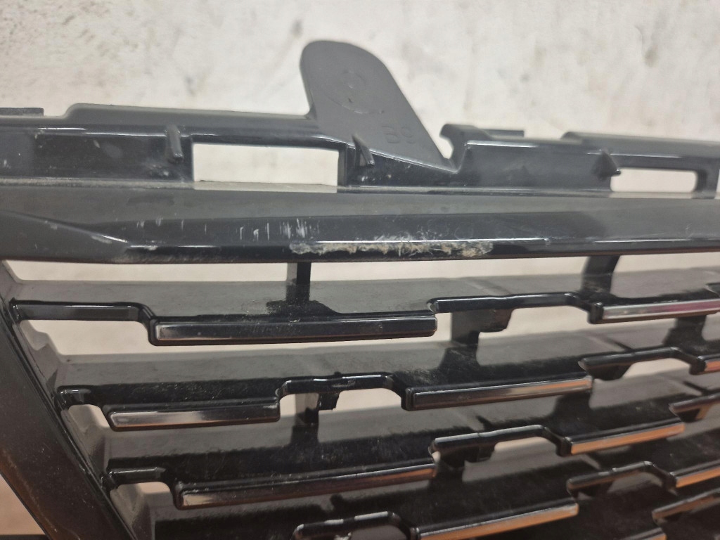 Peugeot 308 iii 21- решётка радиатора решётка радиатора 9838035680 Недорого